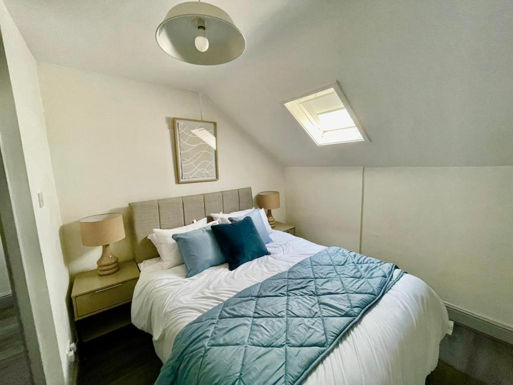 Newly Renovated In - Extended * Liverpool